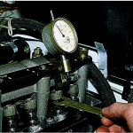 Как отрегулировать в клапанном механизме карбюраторного двигателя тепловые зазоры